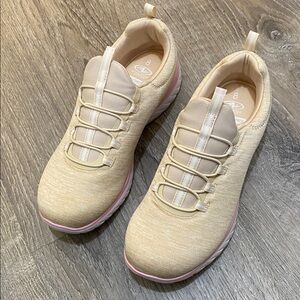 Athletic Works • SZ. 8 women